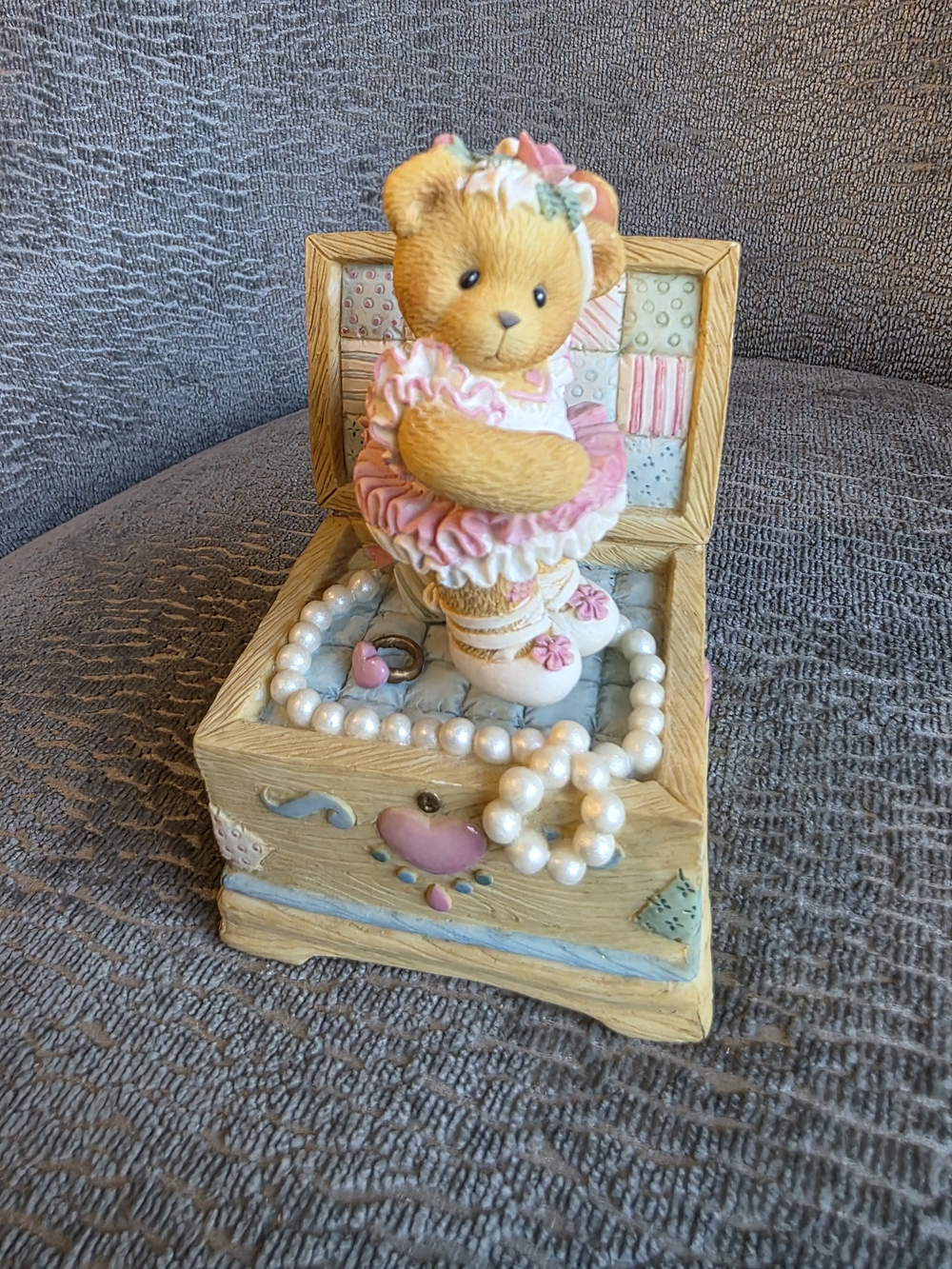 Cherished Teddies Music Box Dancer Plays Music Pearls Hearts Vintage 1997